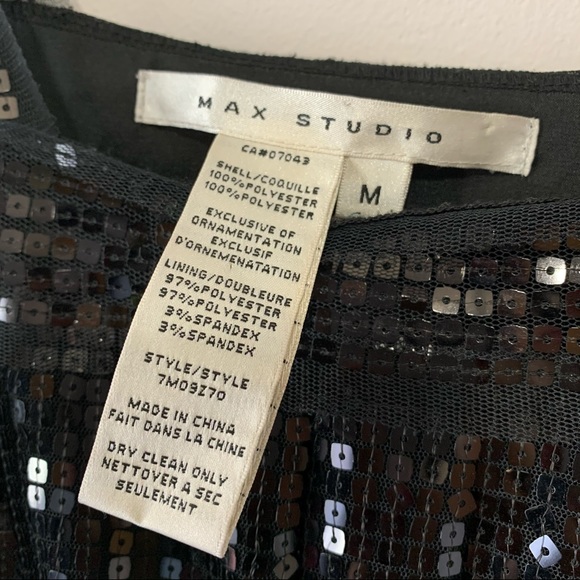 🧡3/$30 Max Studio Black Sequins Top | Size Medium - Picture 3 of 6